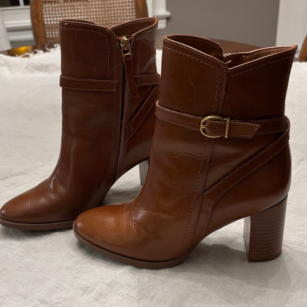27 EDIT Caramel Brown Leather Ankle Booties with Buckle Detail